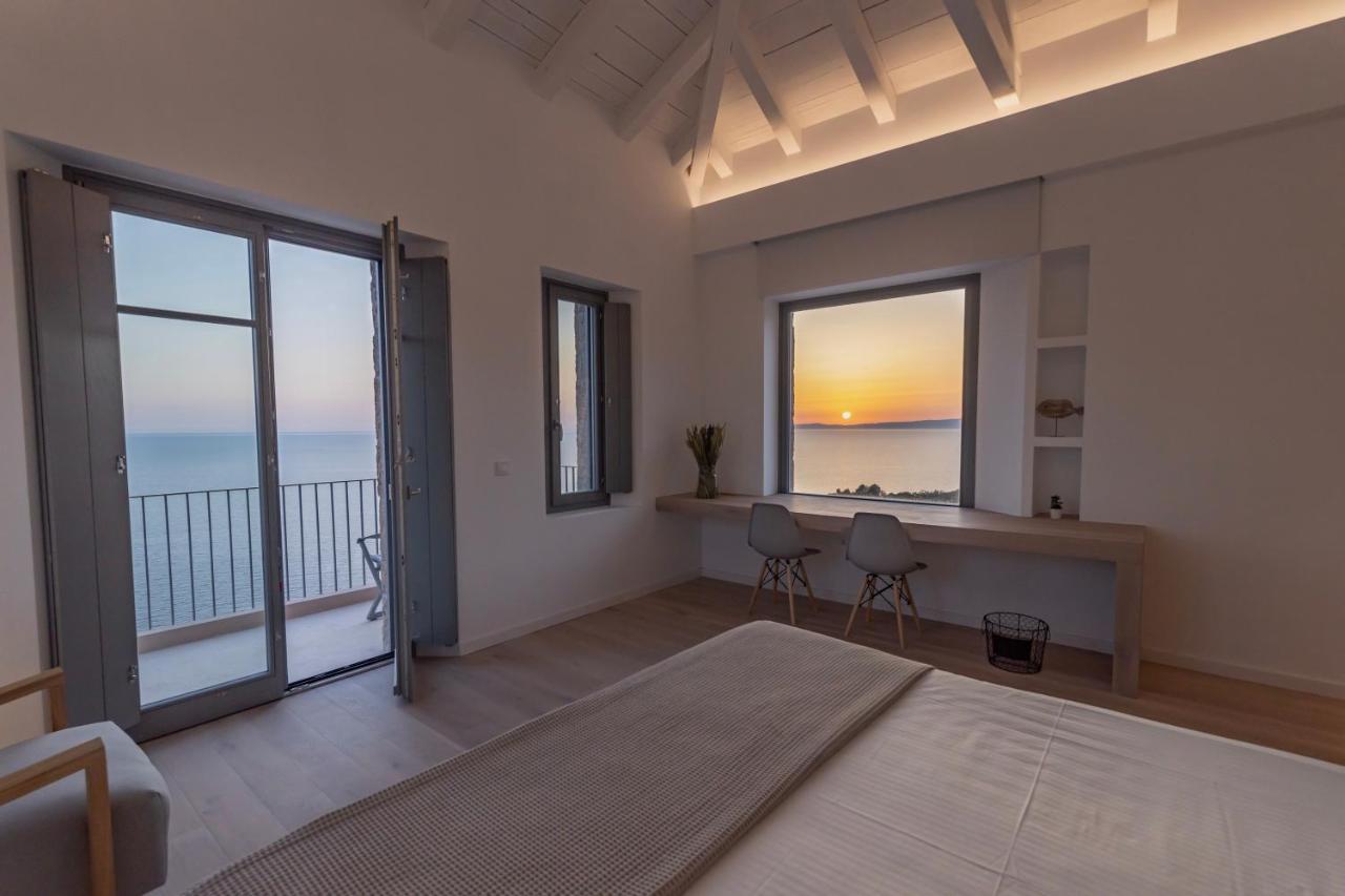 Villa Nupadi Kardhamili Luaran gambar